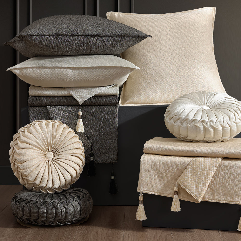 Luxurious Davinci Octavia Gold Decorative Throw