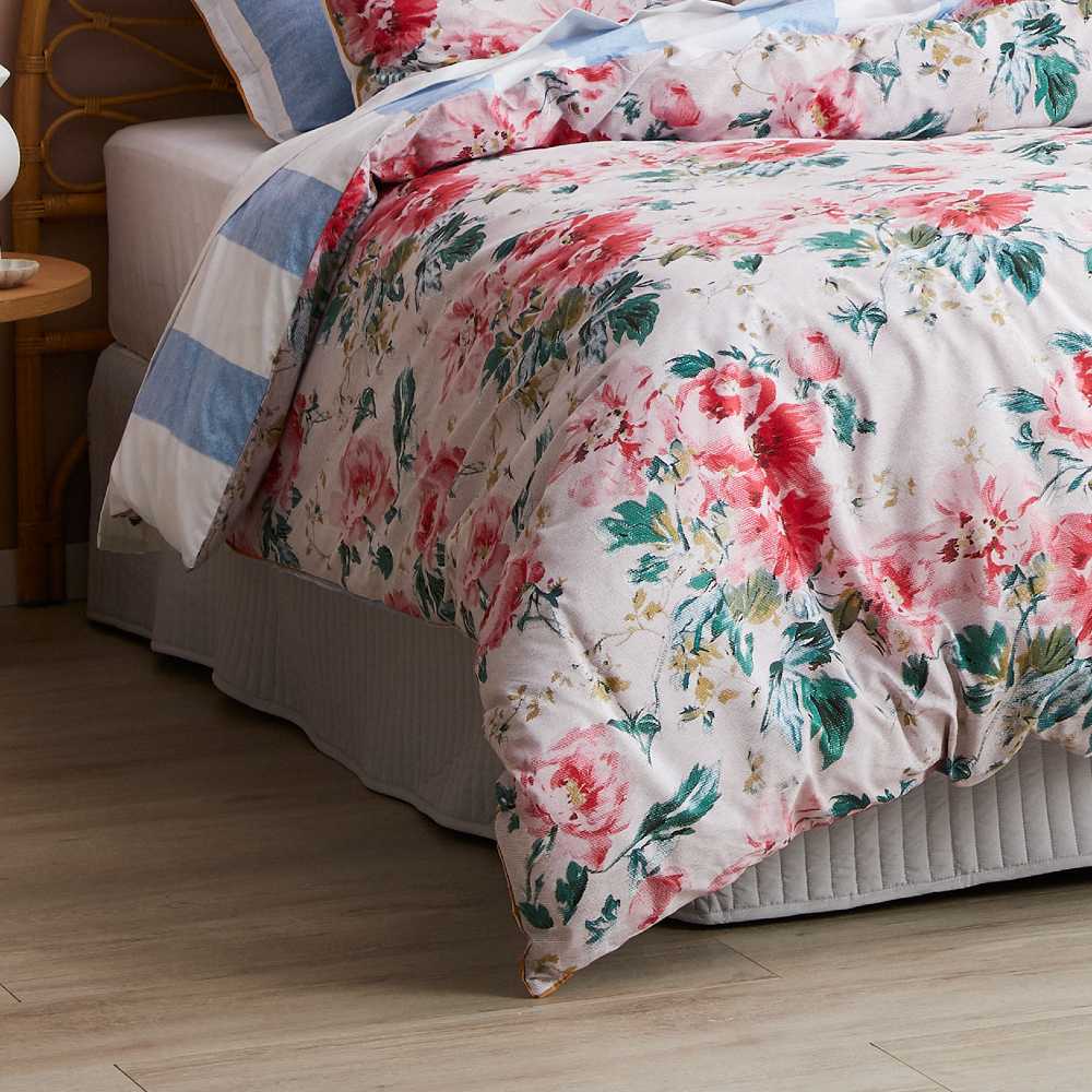 Double Bed Tori Rose Quilt Cover Set by Logan and Mason