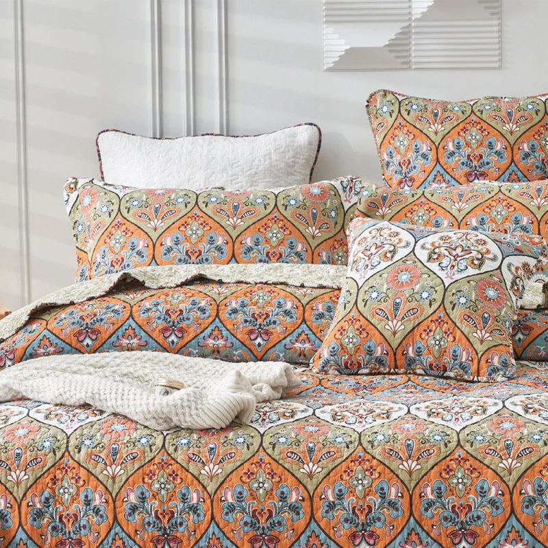 Luxurious Royal Manor King - Sized Bed Coverlet Set for a Regal Bedroom