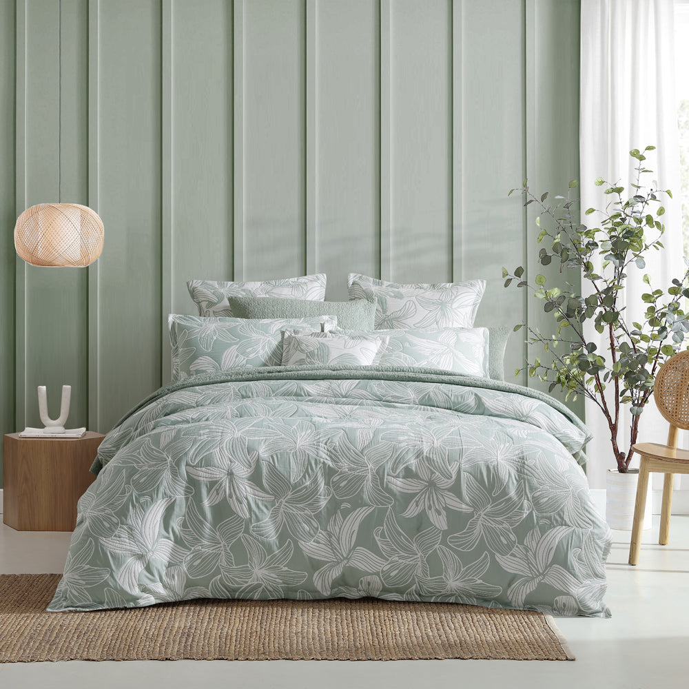 Luxurious Grace Sage Super King Size Quilt Cover Set for a Modern Bedroom Decor
