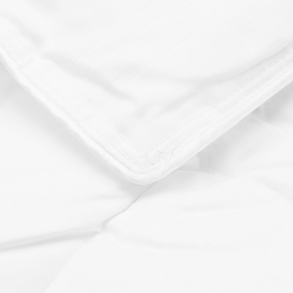 Designer Collection Luxury Microfibre Quilt / Doona for King-Sized Bed