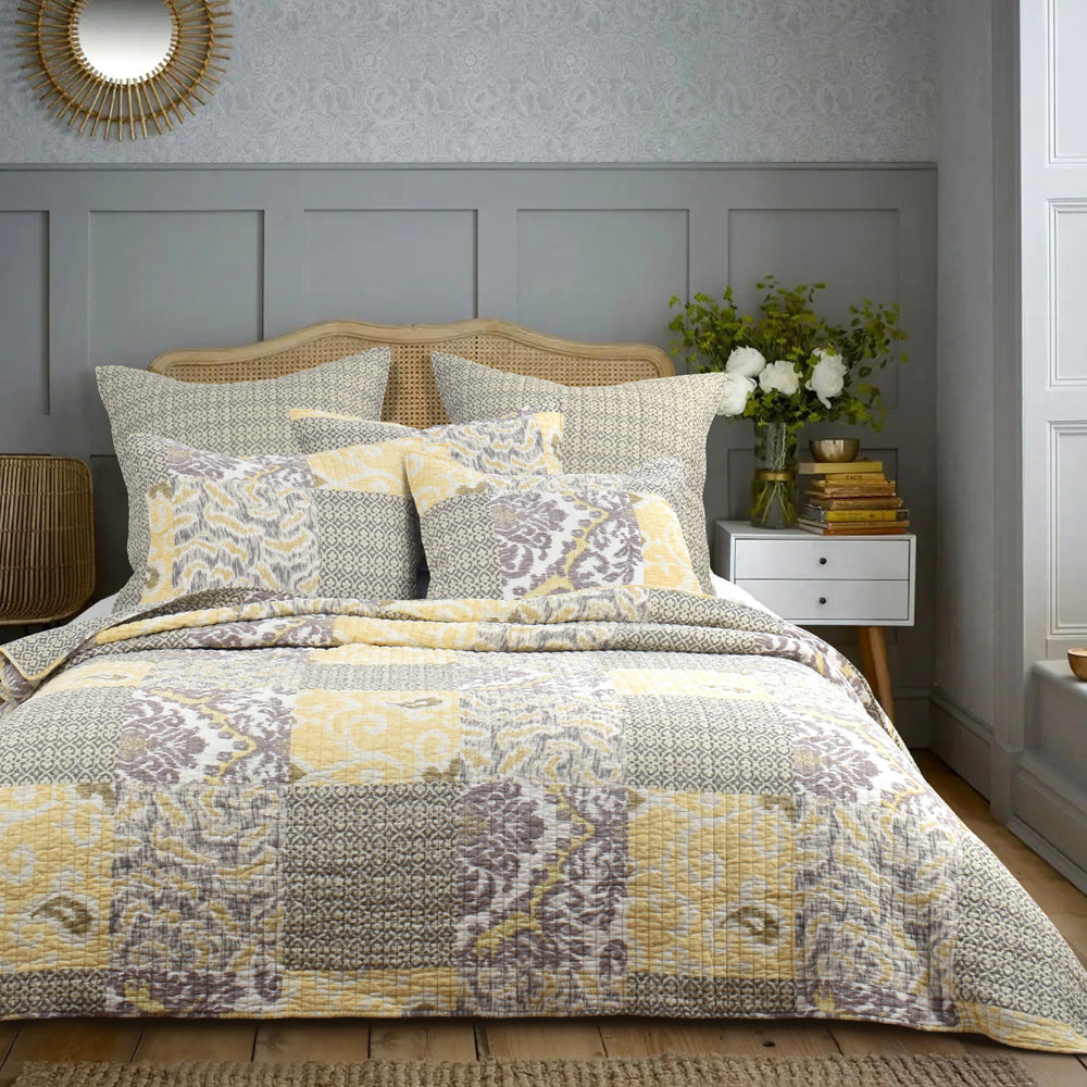 Stylish Grey and Yellow Paisley Patchwork Coverlet Set for Queen Bed