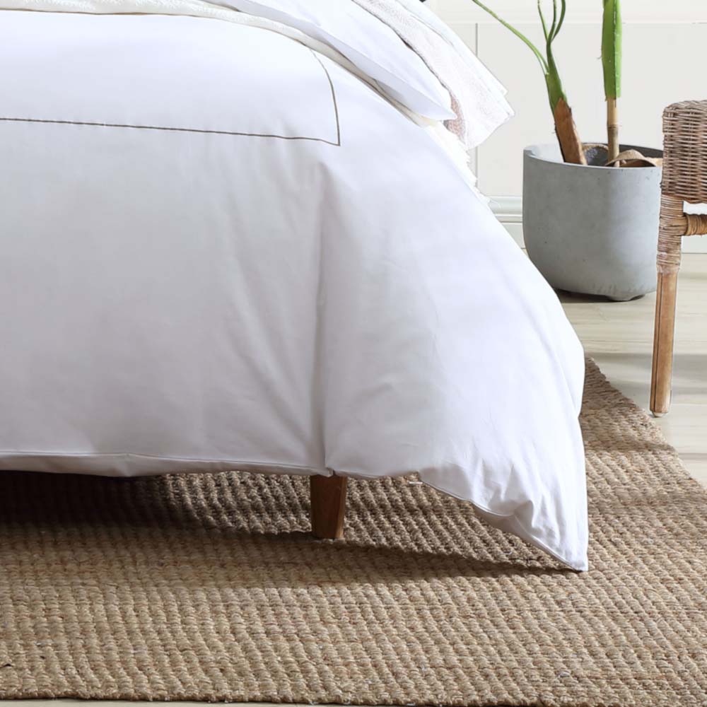 Tommy Bahama Pineapple Resort Crisp White & Palm Green Queen Quilt Cover Set