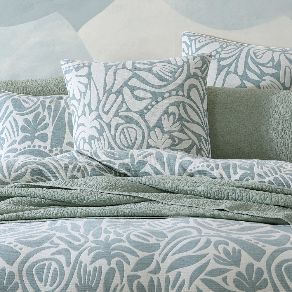 Haven Surf Platinum Quilt Cover Set for King - Size Bed