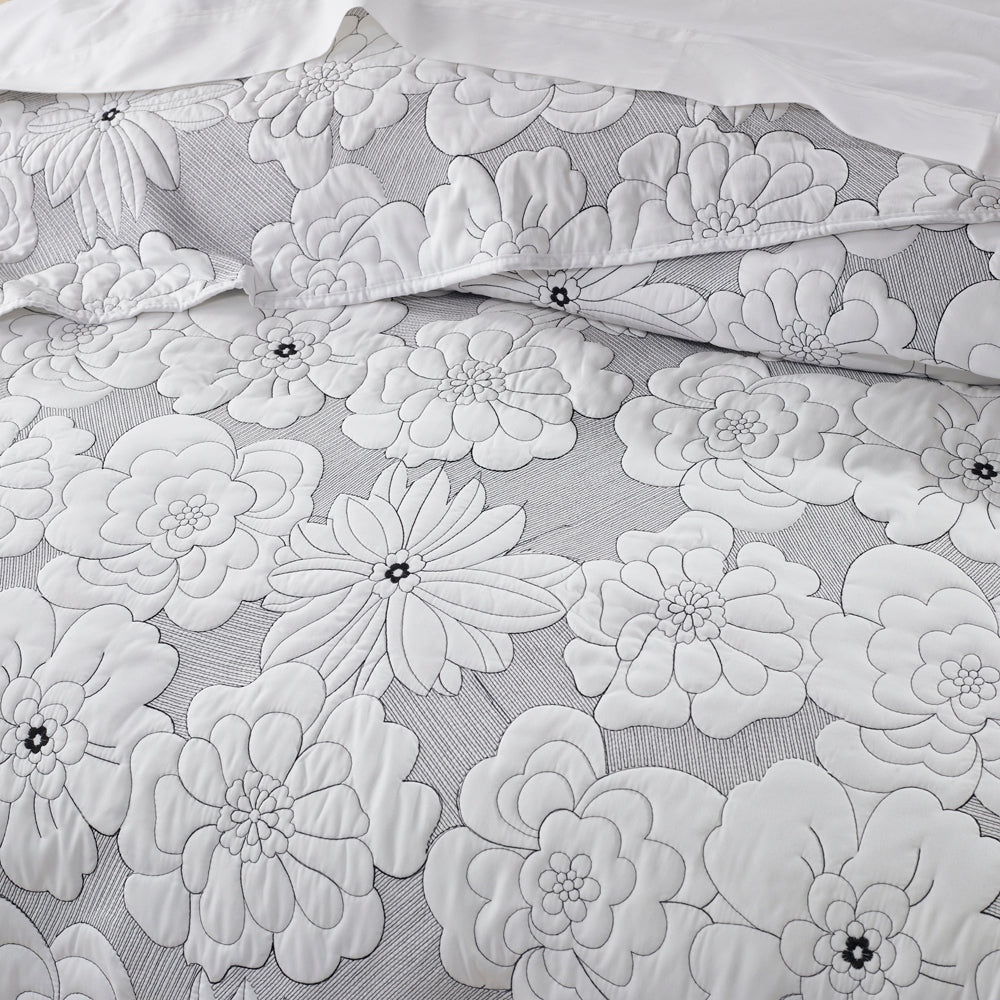 Leona White Super King Size Bedspread Set with Floral Design