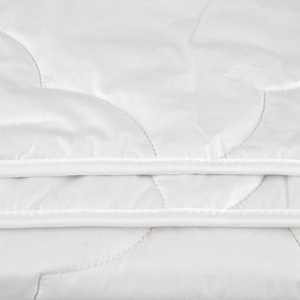 Comfortable 300GSM Cotton Summer Doona for Double Bed - Ideal Bedding Solution