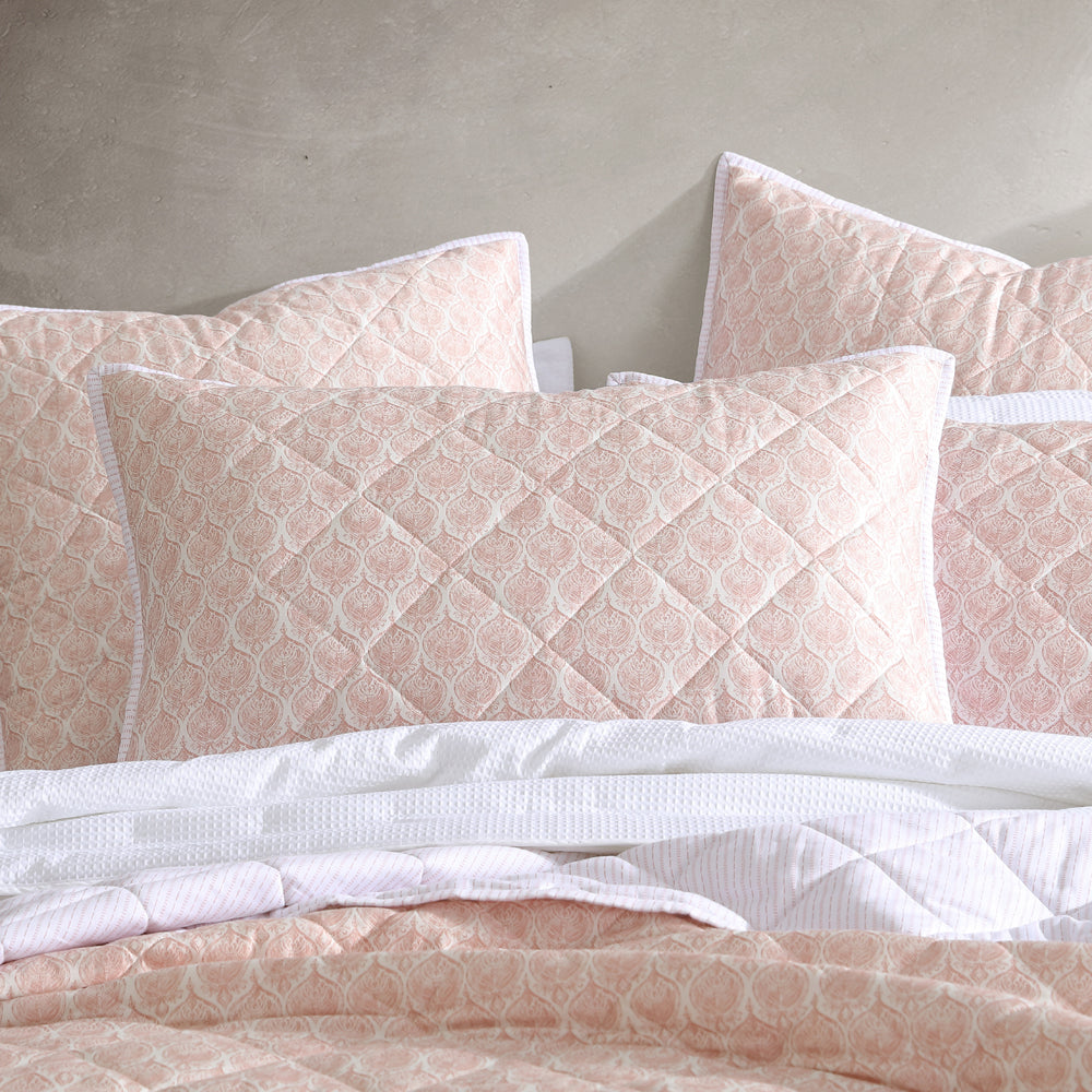 Queen/King Size Shelby Rose Bed Coverlet with Boho Elegance