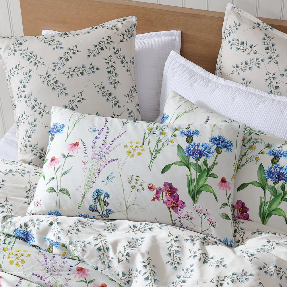 Logan and Mason Floriana Ivory Queen - Sized Quilt Cover Set for a Cozy Bedroom