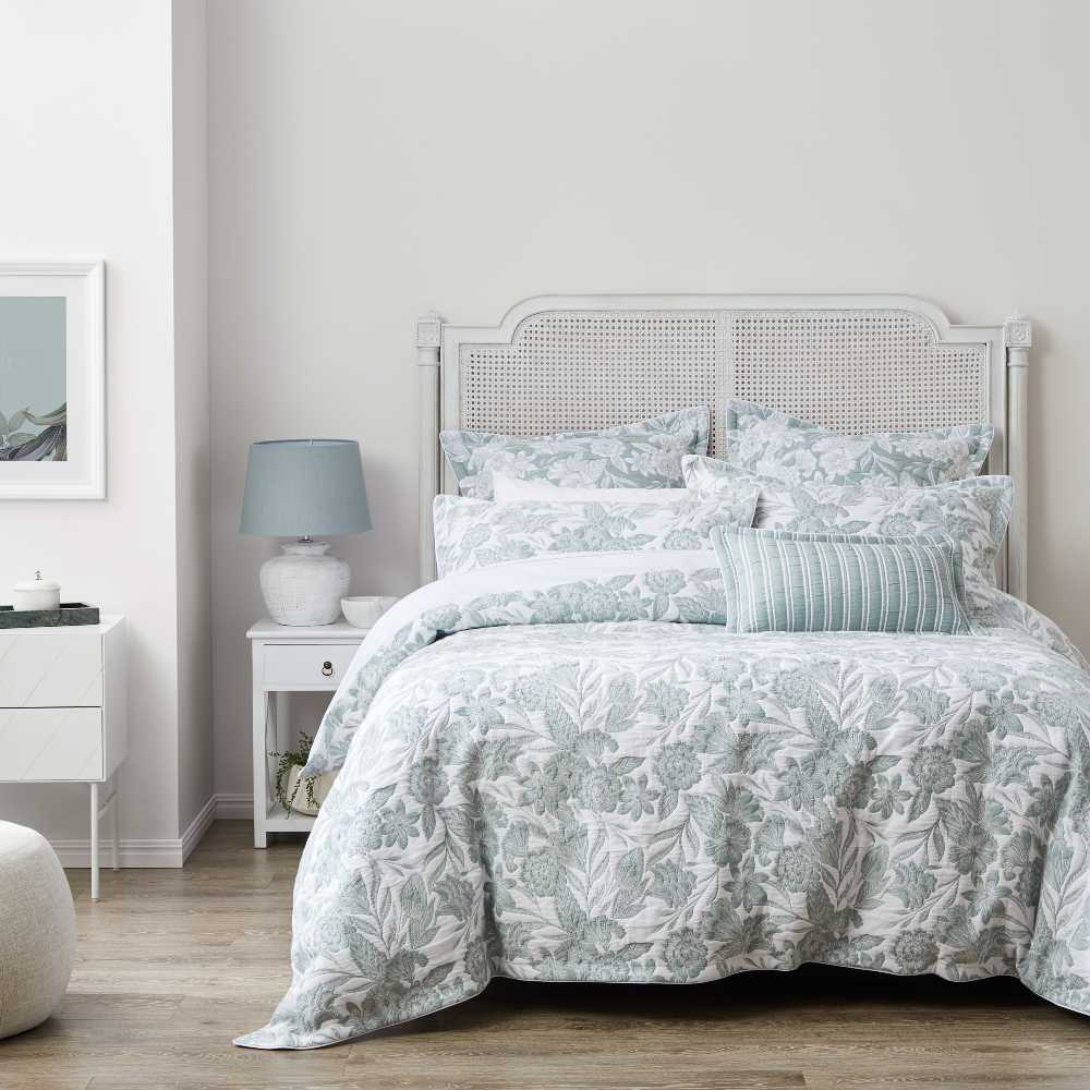 Queen - Sized Hayman Mist Quilt Cover Set for Bed in Private Collection