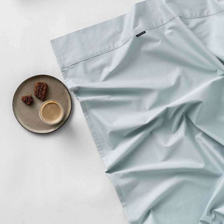 High - Quality Augusta 100% Cotton Flat Sheet with 500 Thread Count in Pale Blue for Queen - Sized Bed