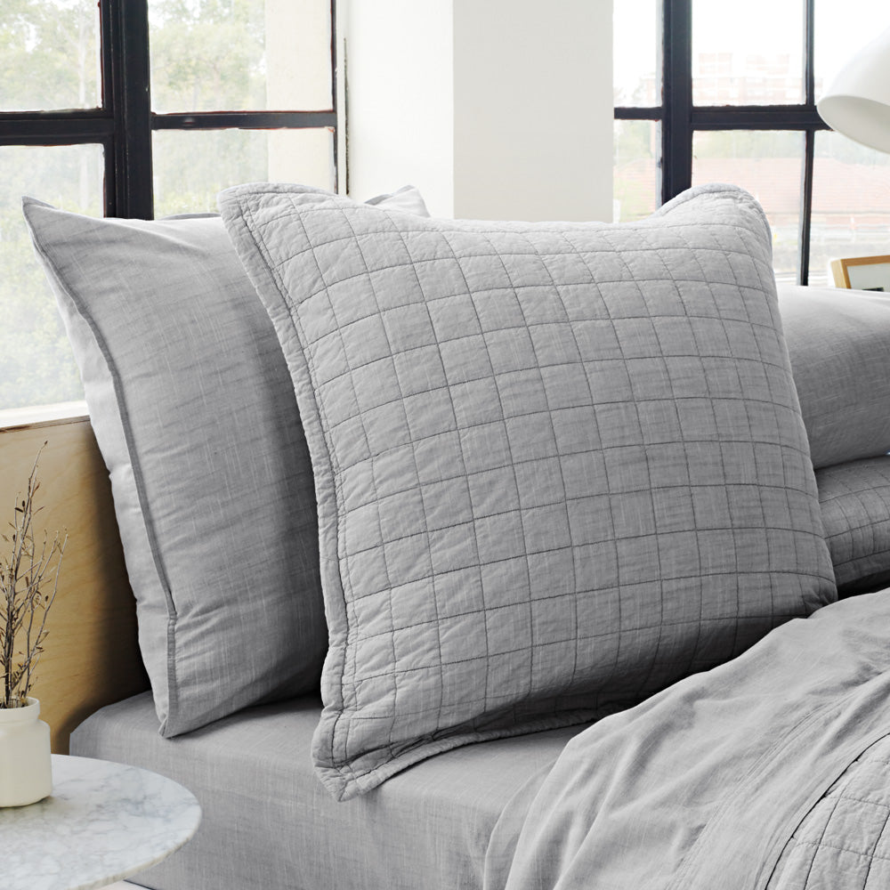 Reilly Fog King Size Bed Quilt Cover Set for a Relaxed and Comfortable Sleep Experience