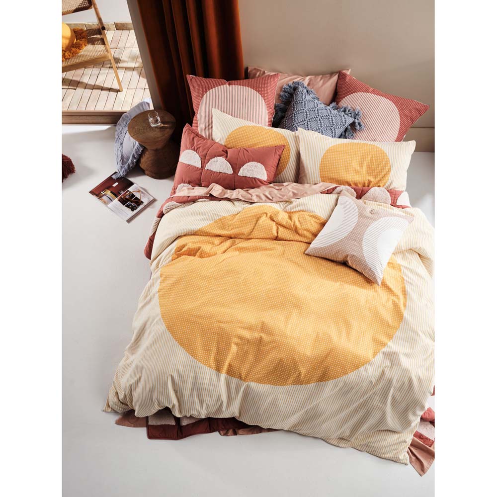 Solar Marigold Super King Size Quilt Cover Set for Modern Bedrooms