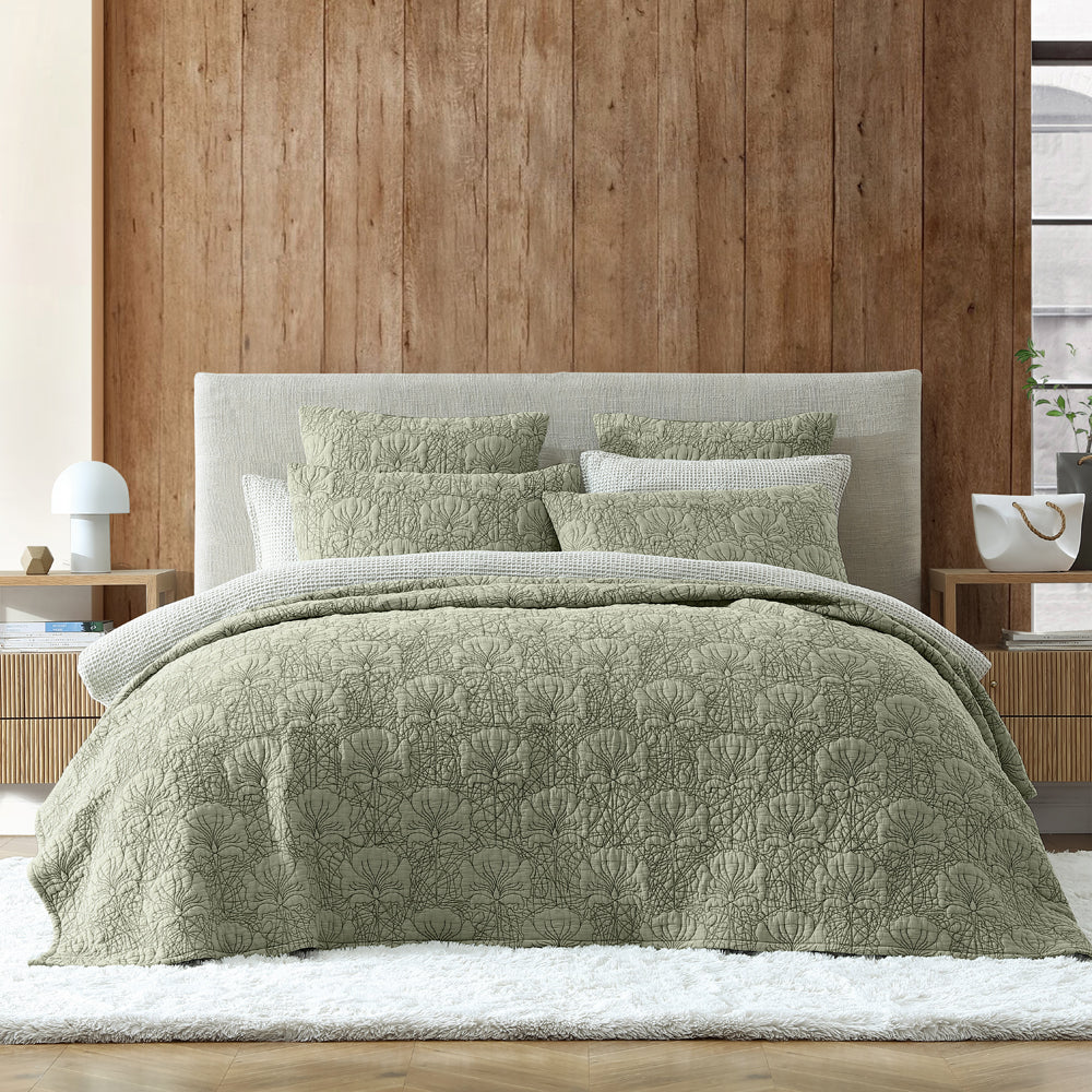 Lilian Moss Soft Bedspread for Queen or King Size Beds
