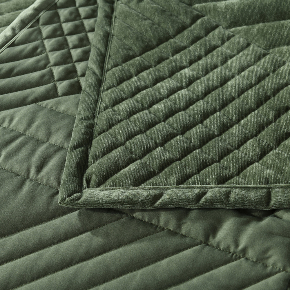Soft Samatra Olive Bed Coverlet Set for Queen/King Size Beds