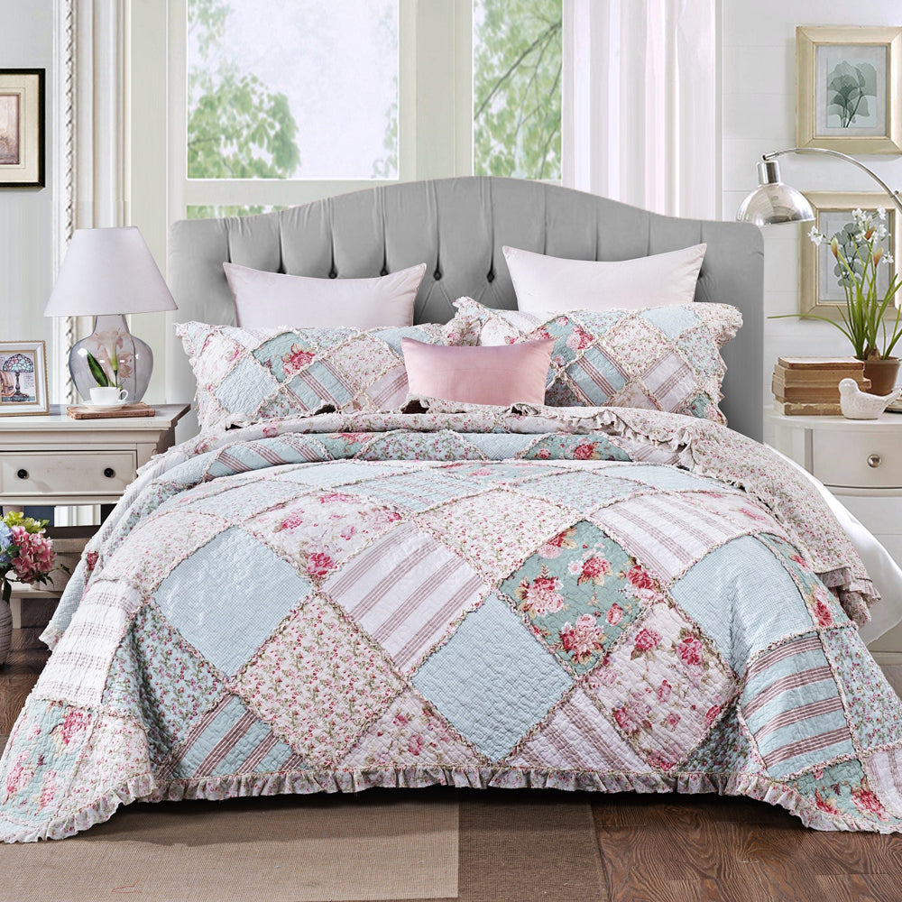Classic Vintage-Style Country Charm Super King-Size Bed Coverlet Set