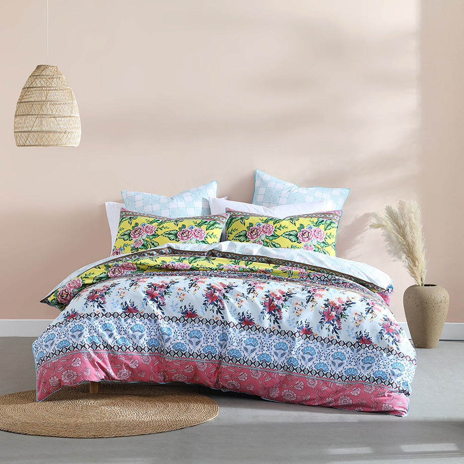 Single Bed Clover Spring Quilt Cover Set with Eclectic Patterns