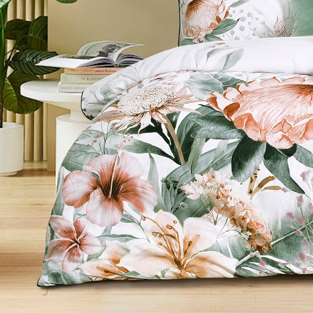 Sariya Queen-Size White Quilt Cover Set with Botanical Design