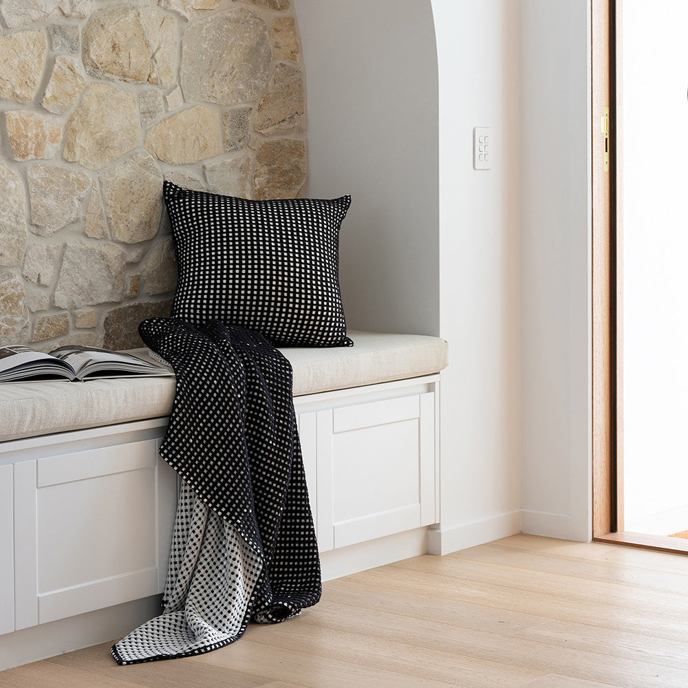 Bambury Luxury Black Reversible Dora Throw Blanket