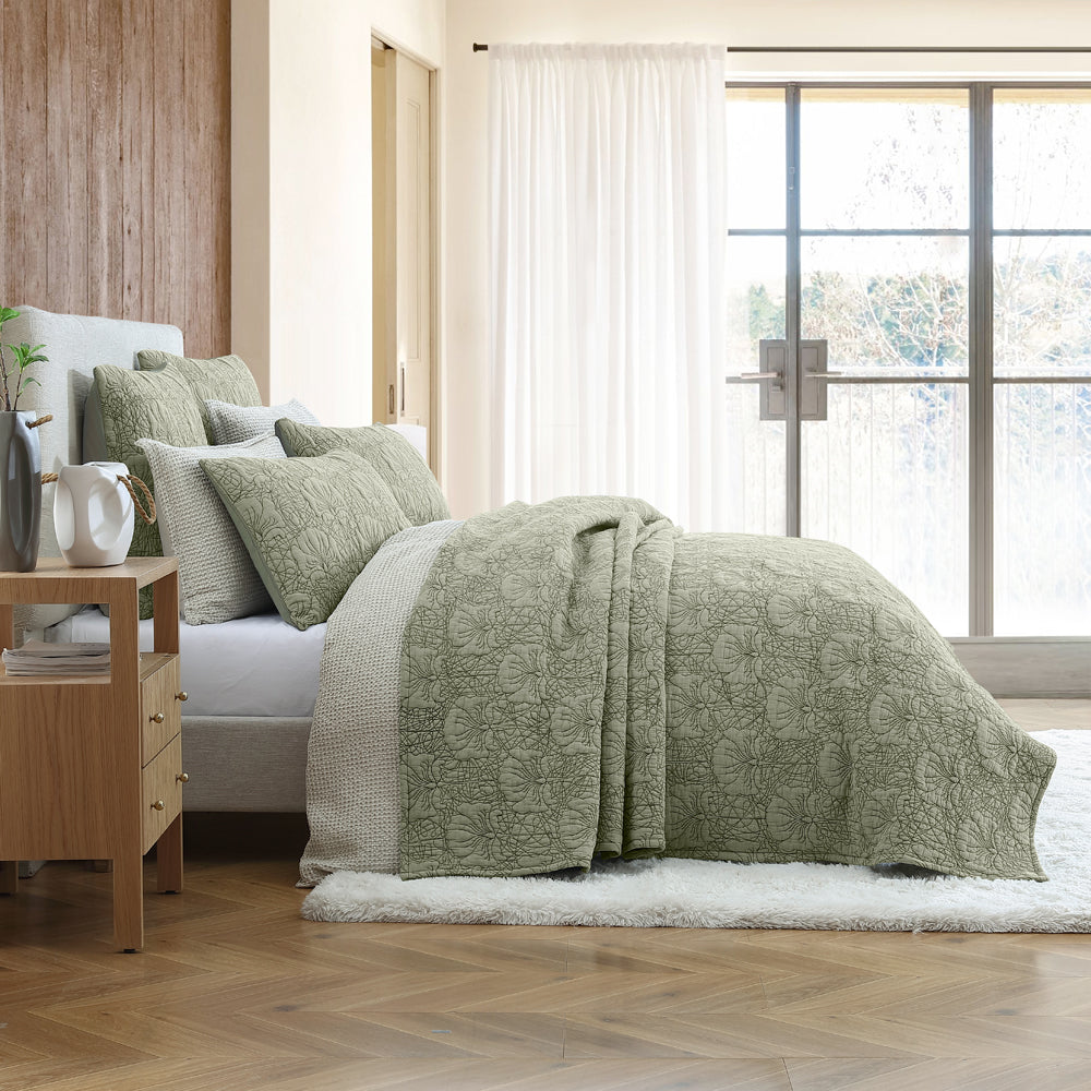 Lilian Moss Soft Bedspread for Queen or King Size Beds