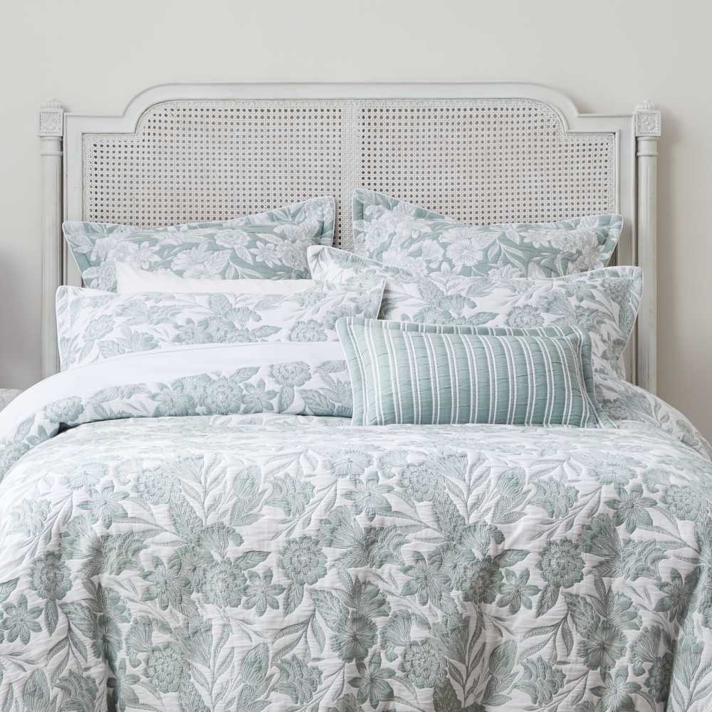 Queen - Sized Hayman Mist Quilt Cover Set for Bed in Private Collection