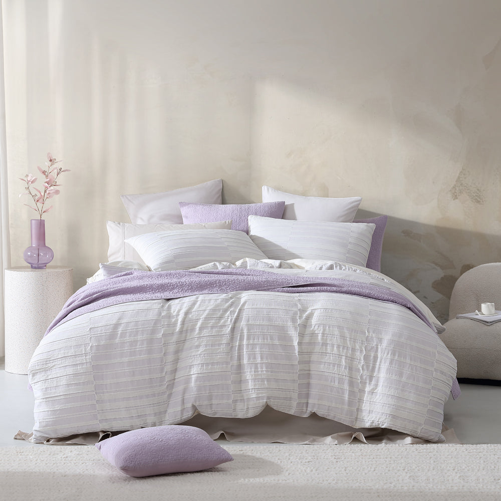 Platinum Logan and Mason Super King Balmoral Lilac Quilt Cover Set for Bedroom Decoration