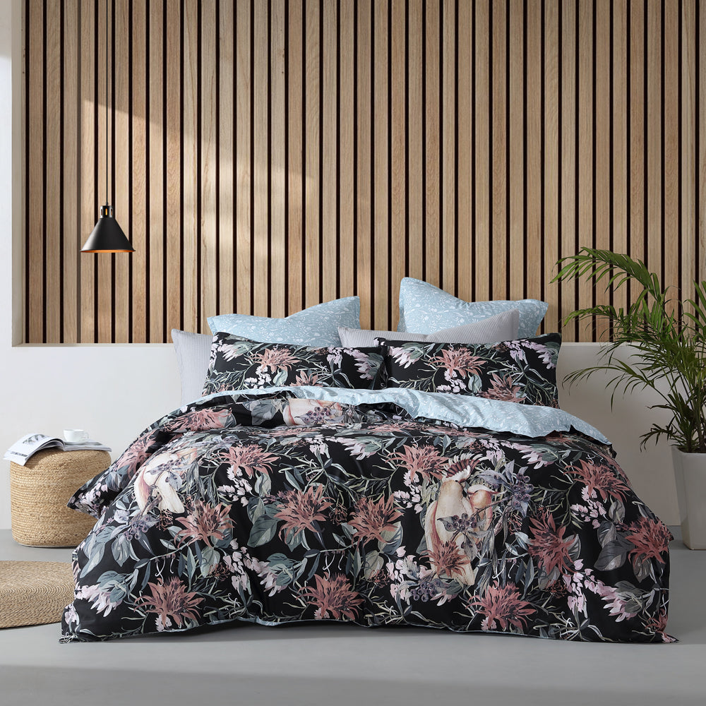Queen Size Major Black Australiana-inspired Quilt Cover Set