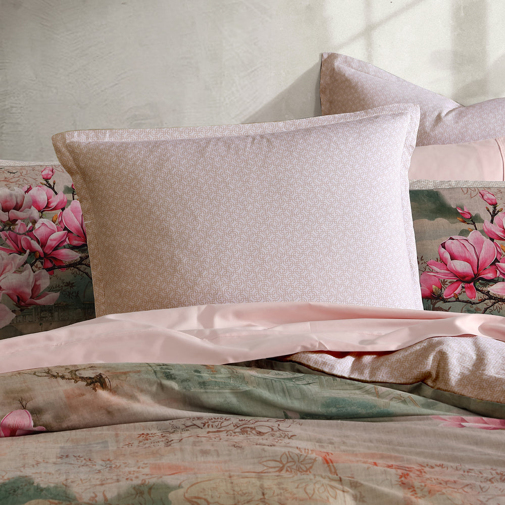 Exquisite Ikigai Magnolia European-Style Pillowcase with Sand and White Geo Print