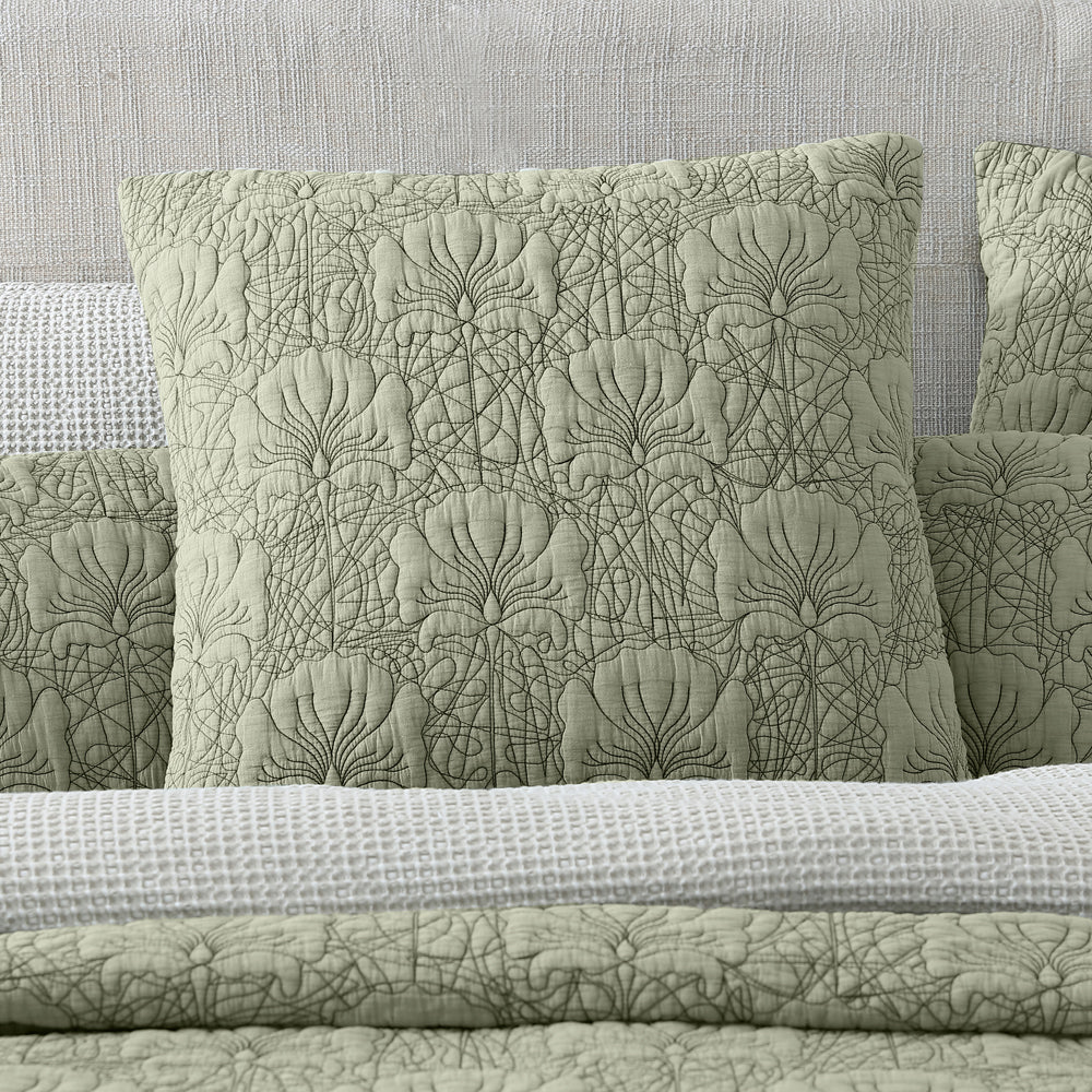 Lilian Moss Soft Bedspread for Queen or King Size Beds