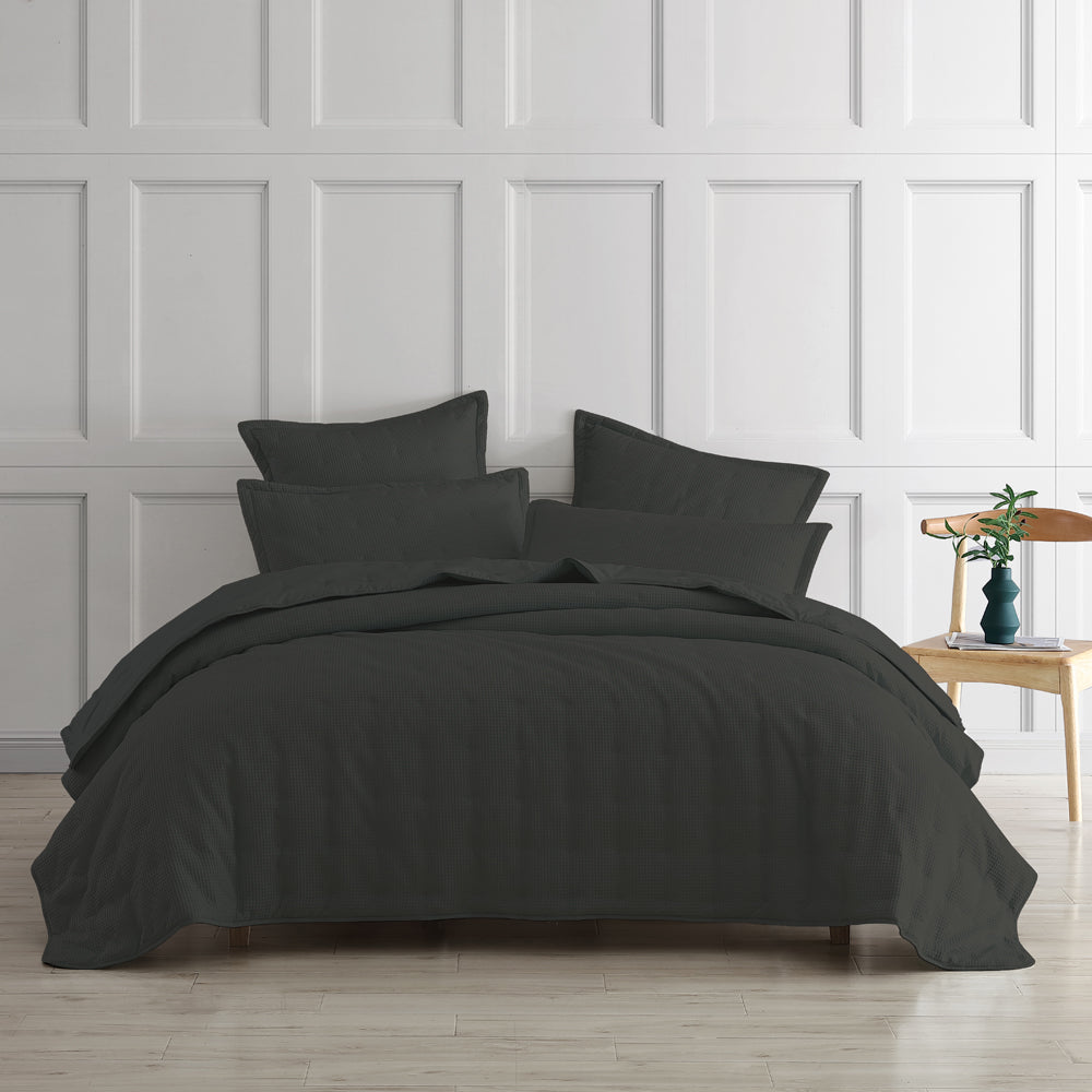 Platinum Logan and Mason Ascot Granite Queen/King Bed Coverlet with Stylish Design