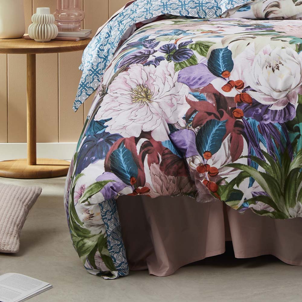 Sedona Olive Queen - Size Bed Quilt Cover Set with Tropical Flair