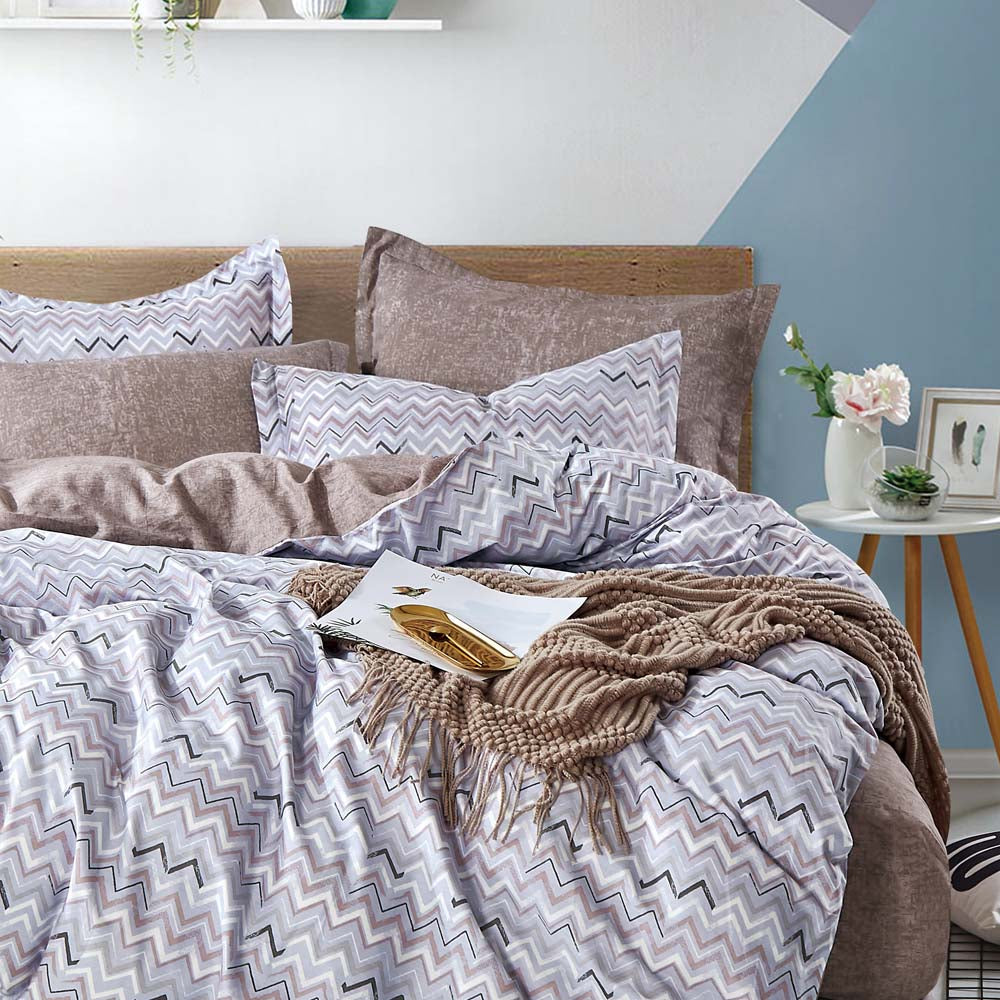 Stylish Ezekiel Grey Queen - Sized Quilt Cover Set for Your Bed