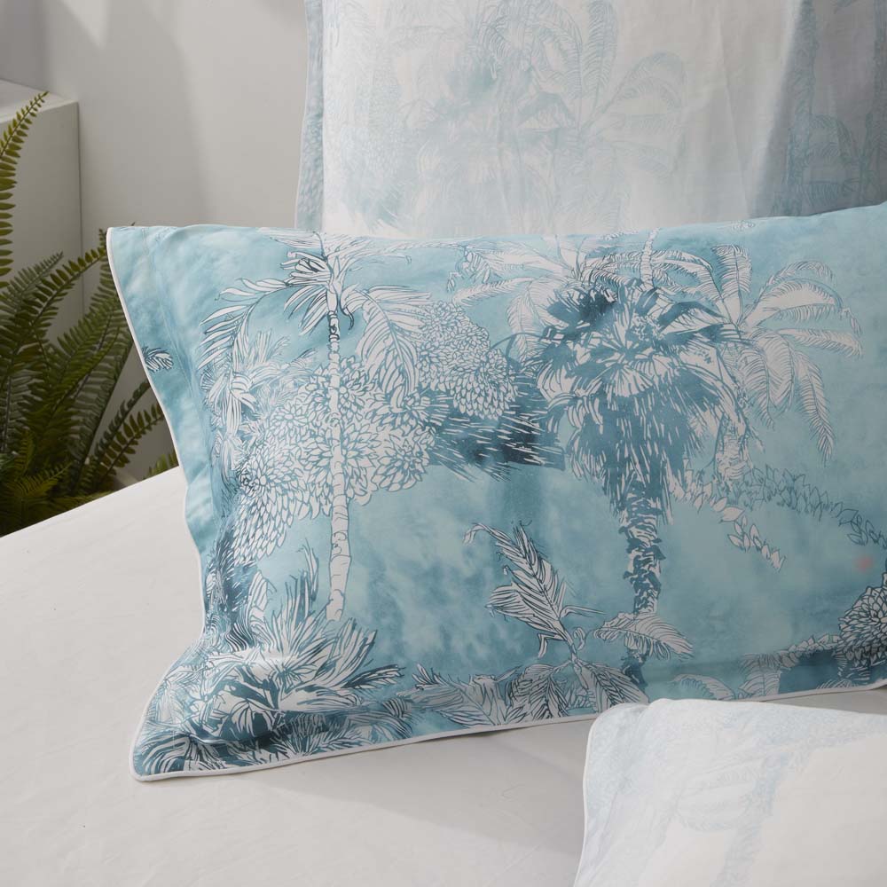Luxurious Loto Duck Egg Quilt Cover Set for Queen - Sized Bed